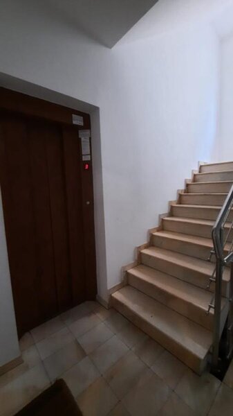 Polona apartament spatios, imobil mic nou